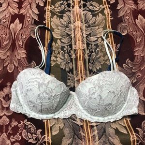 3/$22 Victoria’s Secret Push Up Bra 32B